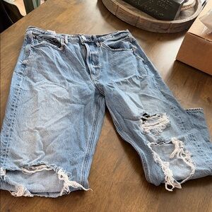 Super cute American Eagle boyfriend jeans